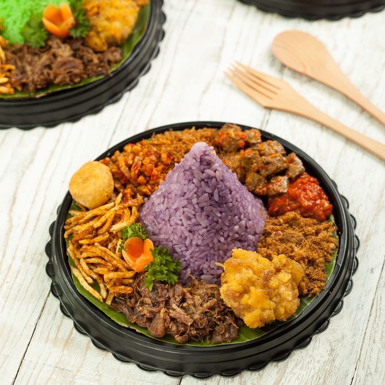 SSMenikah's tweet photo. ️️ 

️️ ️️
Nasi tumpeng mini.

 ️️ 

️️ ️️ https://t.co/01i8j7l1wT