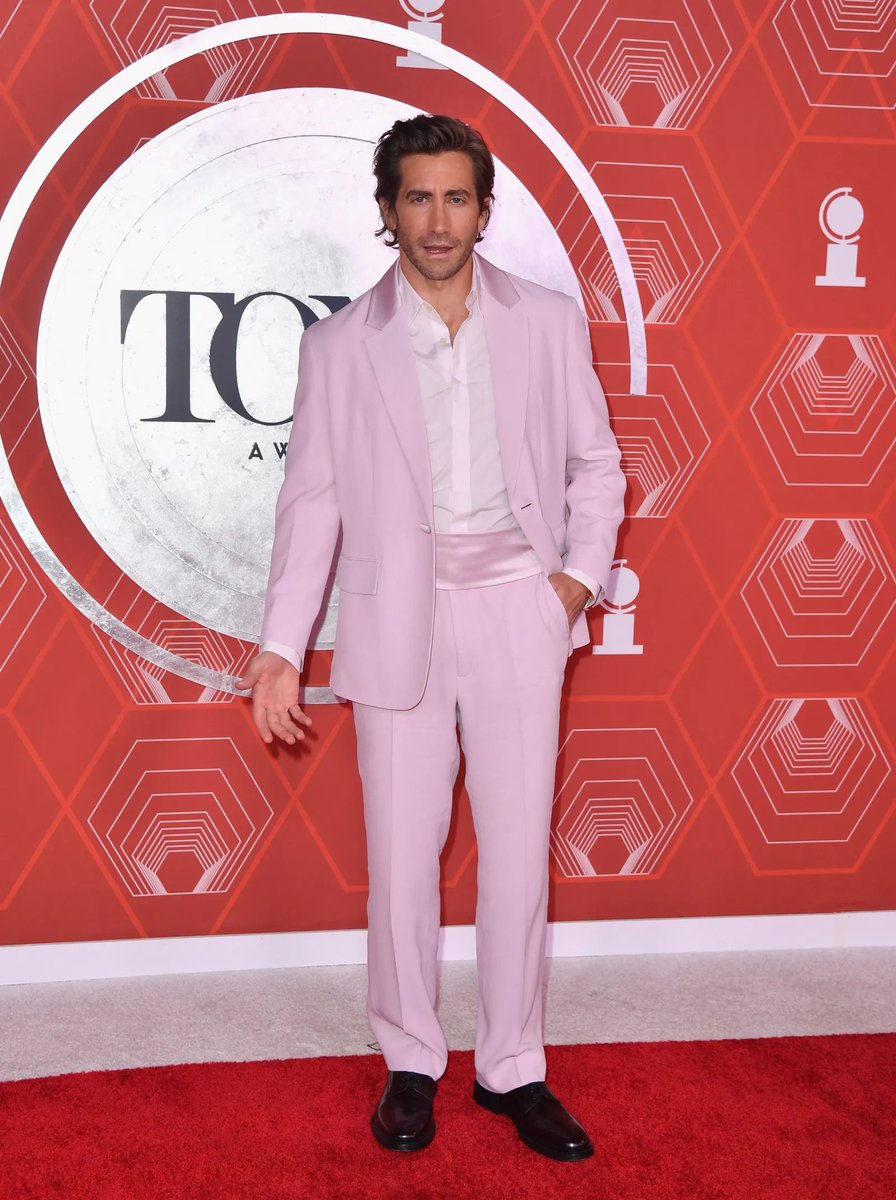 GQMagazine's tweet photo. Pink tailoring isn't for the faint of heart: https://t.co/aRkR1n4uSC https://t.co/AdtLOQwZLS