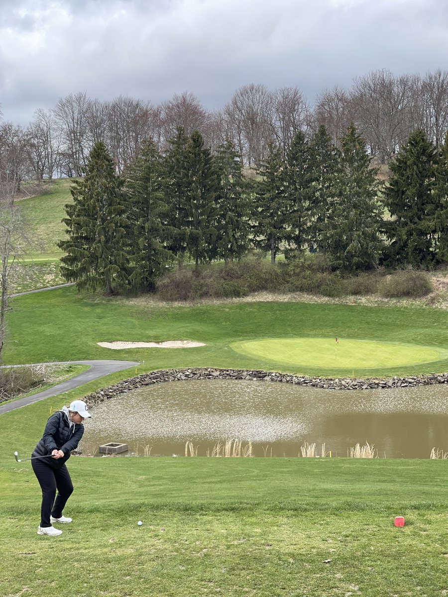 coachgarciapga's tweet photo. Such a fantastic experience for our program today. Thank you Coach Puch of @MuskingumGolf and the fantastic staff at Ogelbay for having us #capgolf https://t.co/dDyIQB3IZH