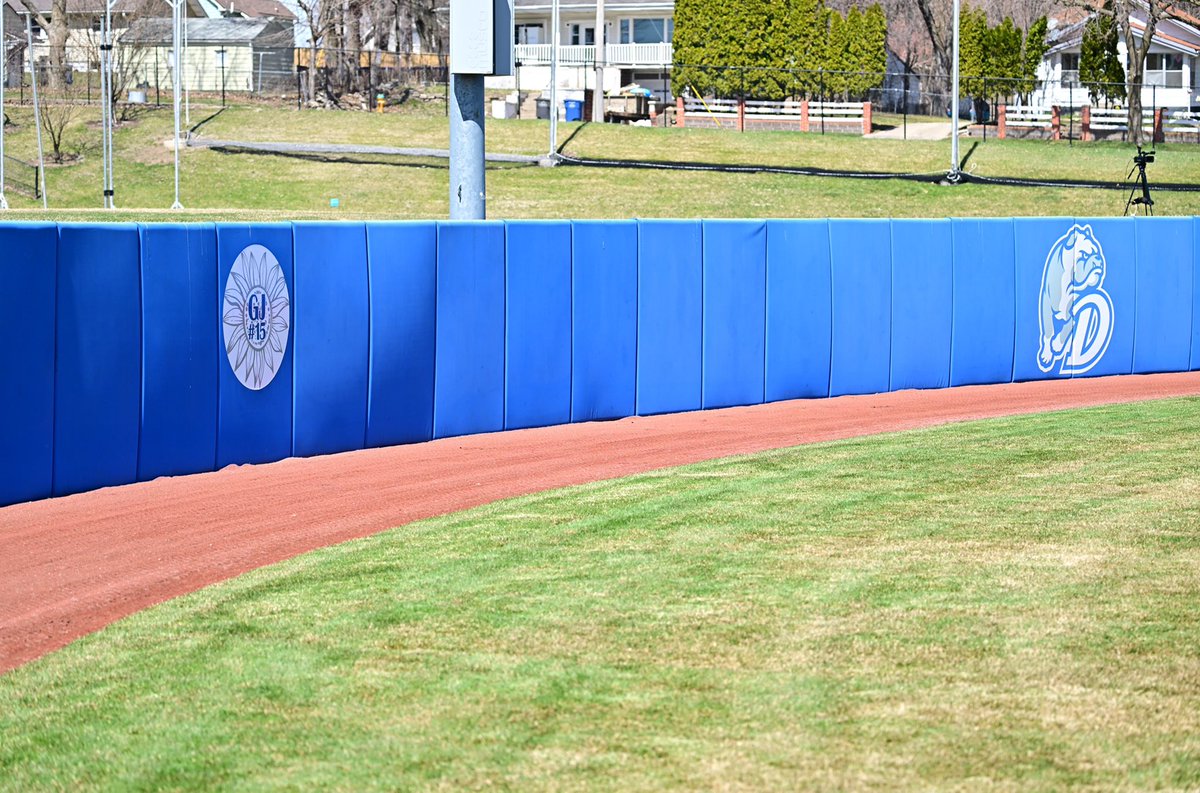 The newest addition to left field.

We 💙 you 15, always. 

#GJ15