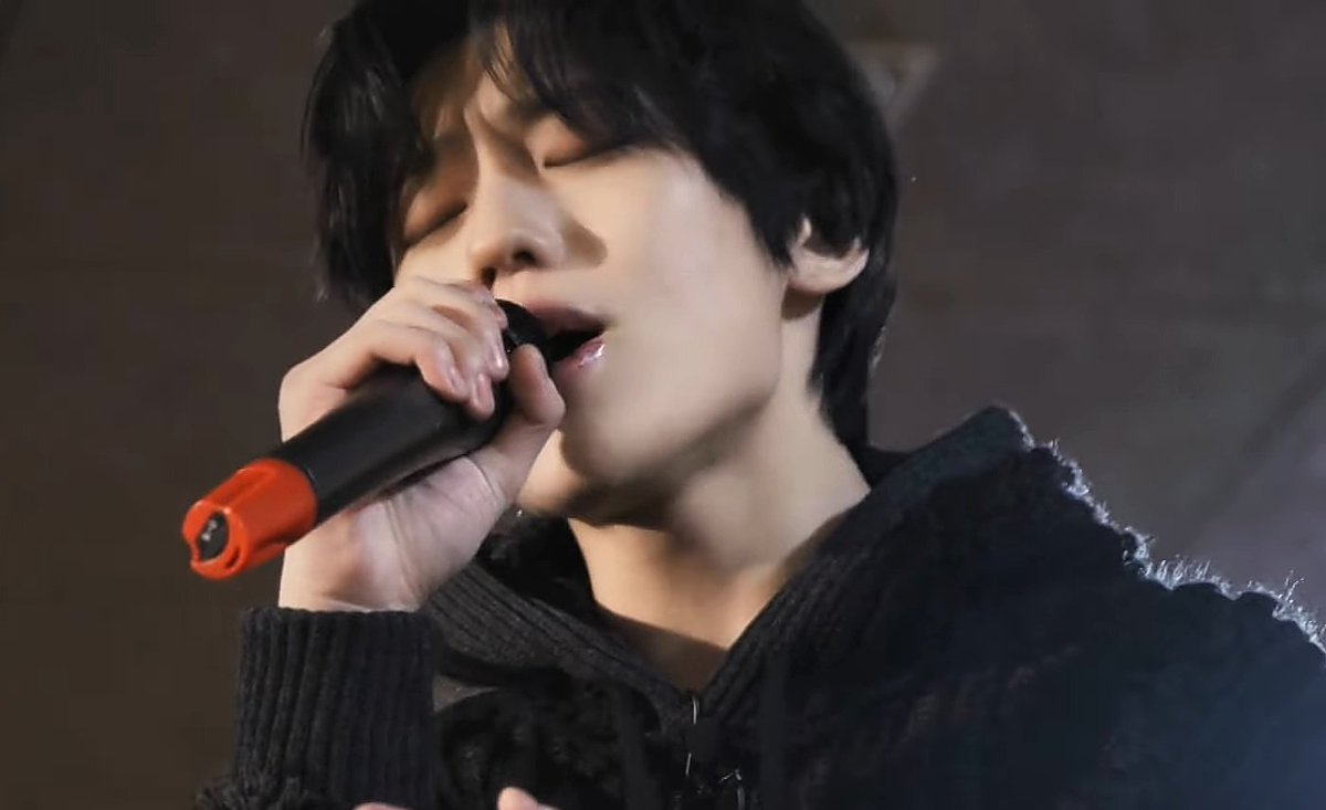 CJHPICT's tweet photo. born to be performer.

#JunHyeok #TNX https://t.co/36Ogqi6DkS