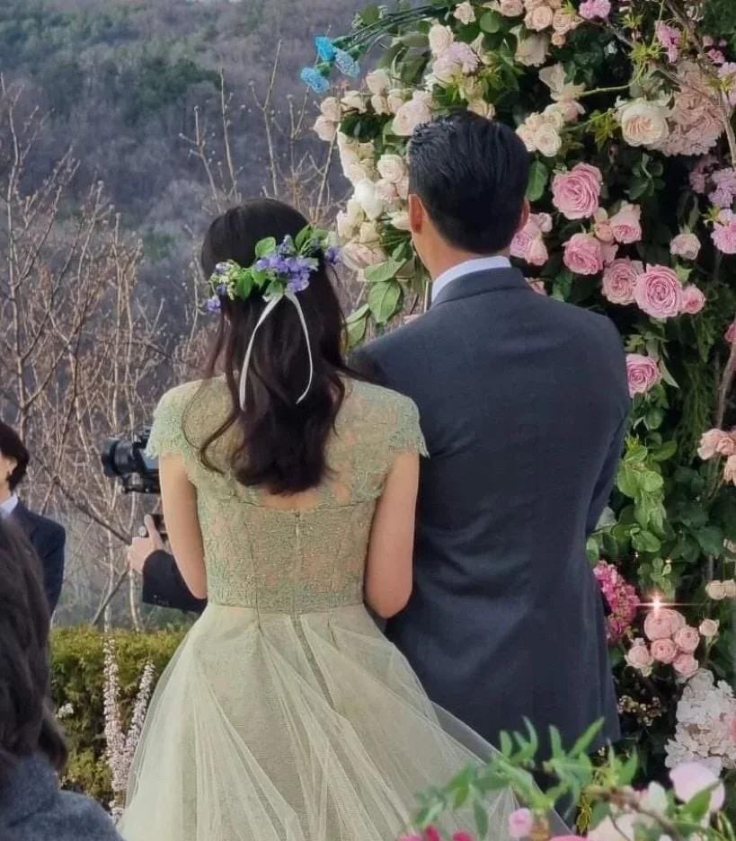 taepyeonjin's tweet photo. from clingy wife yejin to hyun bin always wanting to hold her wife’s hand… who would’ve thought we would see this side of binjin🥺🥺🥺🥺🥺🥺 https://t.co/5MJpLHyVSx