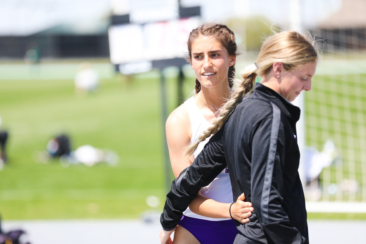 TarletonXCTrack's tweet photo. This girl has INSANE hops 👀

Rylee Henning claims the 🥇 at the North Texas Classic after clearing 5' 8.75".  She now ranks 9th in the South Central Region and 42nd among all D1 Athletes 🔥

Mom approved too 😈

@ryhennig https://t.co/0djoh7u0BD