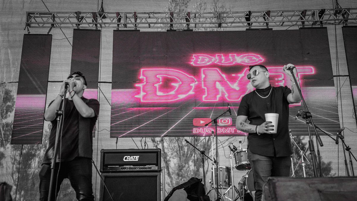 Los fresas con los de barrio y los de barrio con los fresas, Gracias a la música encontramos un lugar, un lugar que ha sido complicado por la singularidad de nuestro proyecto pero un lugar que no cambiaríamos por nada, mientras haya un espacio buscaremos entrar nosotros
#dúodmt