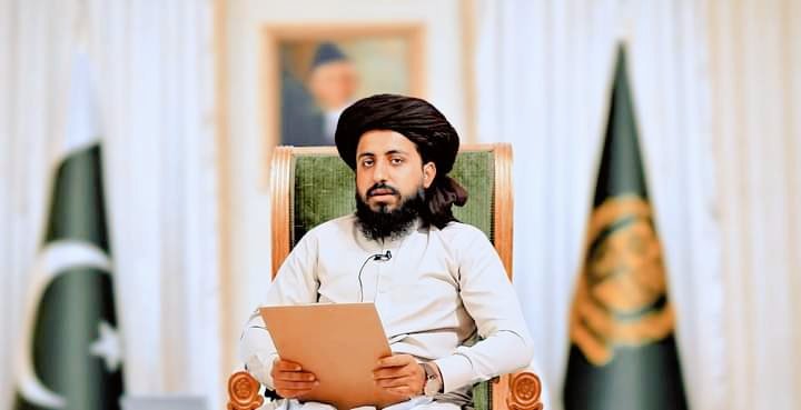 HasNain__TwEets's tweet photo. aiK diN zarOor 🌎❤️🥀💫 https://t.co/3CKP2LTdaN
