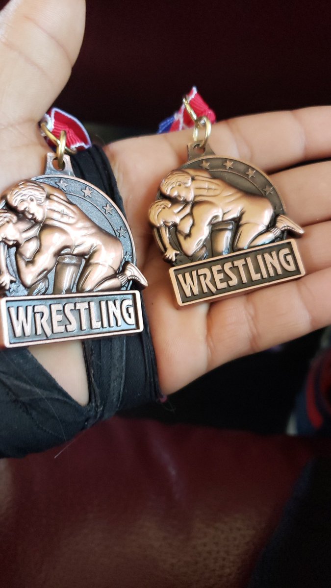 PrinceAdestroy's tweet photo. Two medals in Tuttle tournament #greco #freestyle #westmoore https://t.co/sQQzgVYsQB