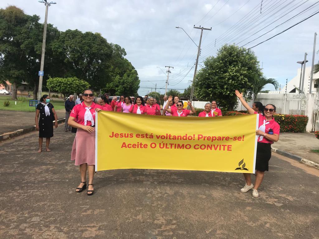 mwallacy's tweet photo. Homens, mulheres, adultos e crianças levaram a mensagem bíblica do Apocalipse – O Último Convite no Amazonas e em Roraima #ImpactoEsperanca https://t.co/tZ2VQ8XdwI