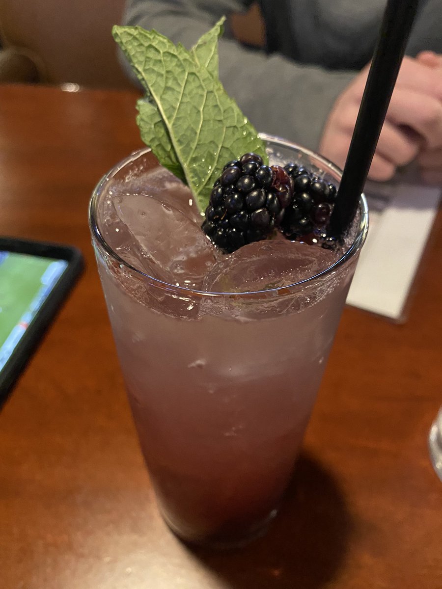 buffalovesfood's tweet photo. Blackberry Collins #BrickHouse ⭐️⭐️⭐️⭐️ https://t.co/LYv0mD0xuR