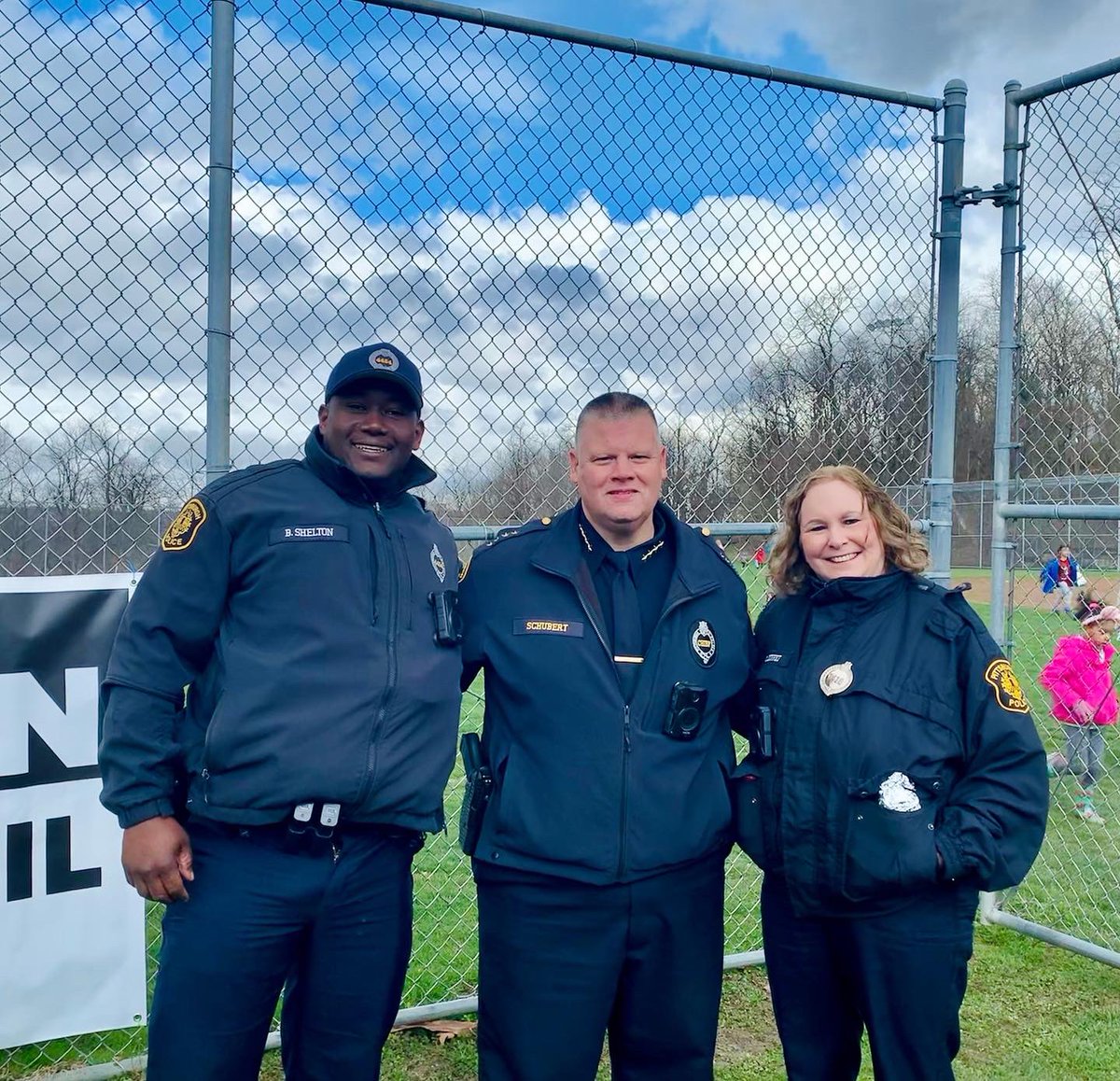 SESchubert412's tweet photo. A fun time was had by all at the Arlington Civic Council Easter Egg Hunt. Even with the intermittent rain, the kids had a great time. Nice job by ACC on planning an amazing community event! Thank you to @PghPolice Officer Shelton &amp; Luffey for their commitment to the community. https://t.co/QXTtSZOsBM