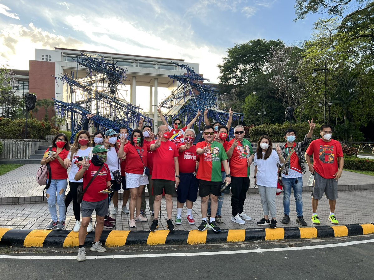 BothanPhl's tweet photo. #UniteToRise “Let us be happy people. We can agree to disagree peacefully��� - Arnel Ignacio, on Pink supporters misbehaving badly in public
#PilipinasBaBangonMuli
#BBMSaraUNITEAM
#WeChooseMarcos
🇵🇭❤️💚 https://t.co/fL0gsUCCFC