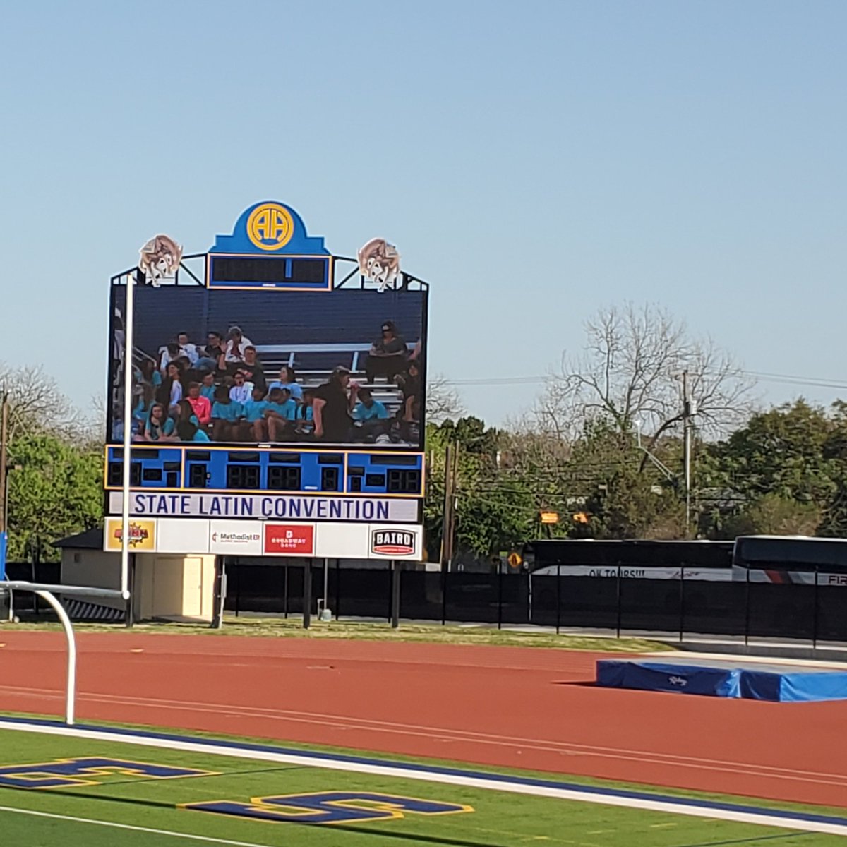 CLHSWLC's tweet photo. When have you ever seen a Latin Club on the Jumbotron???? @Clear_LakeHS https://t.co/1M2G9sXYOY