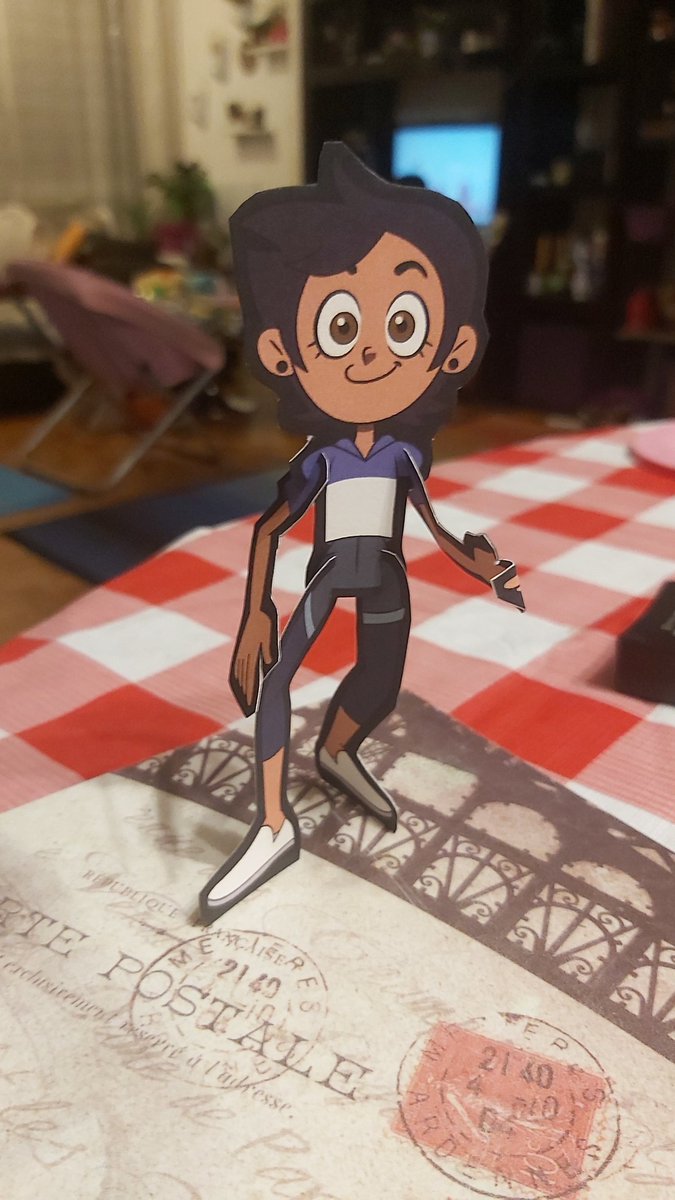 TaftoCrafto's tweet photo. Even though she's just a human, this Luz from #TheOwlHouse is quite a bewitching #papertoy! 

Guess she could write some glyphs on herself to make some magic happen. 🧙‍♀️

What do you think @DanaTerrace 😊? https://t.co/9Jy33w0y6V
