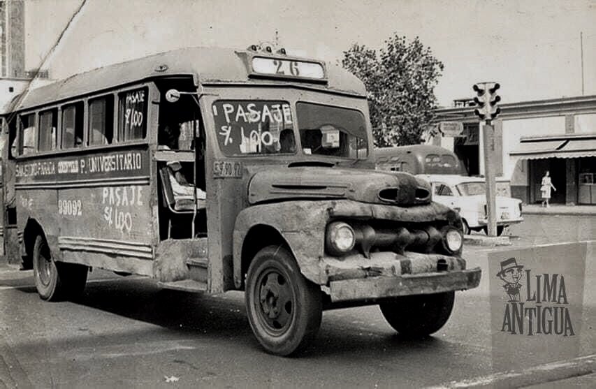 limantigua's tweet photo. San Isidro - Parada - Cementerio - ParqueUniversitario: Pasaje 1 Sol.
El Micro: El Transporte de Lima a mediados de los Años 60.
De la colección “Antiguos Buses de Lima”.
¿Los recuerdan, amigos? 🤔
#vladimirvelasquez #limantigua #lima #busesdelima https://t.co/xz0qS9S2tP