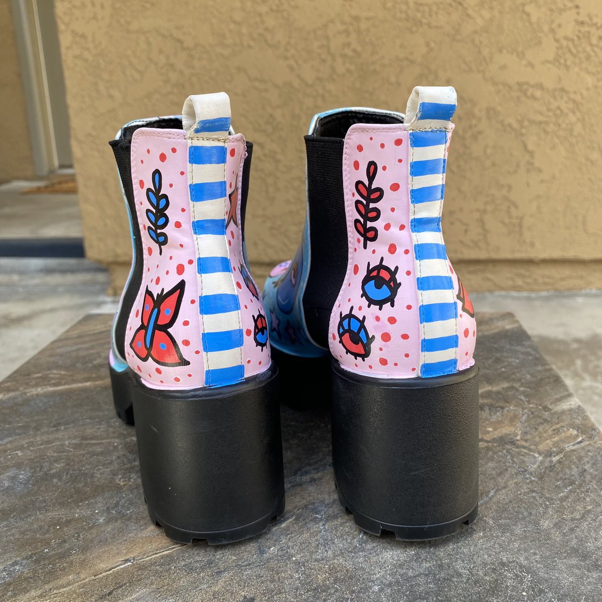 i painted some boots today 👩‍🎨