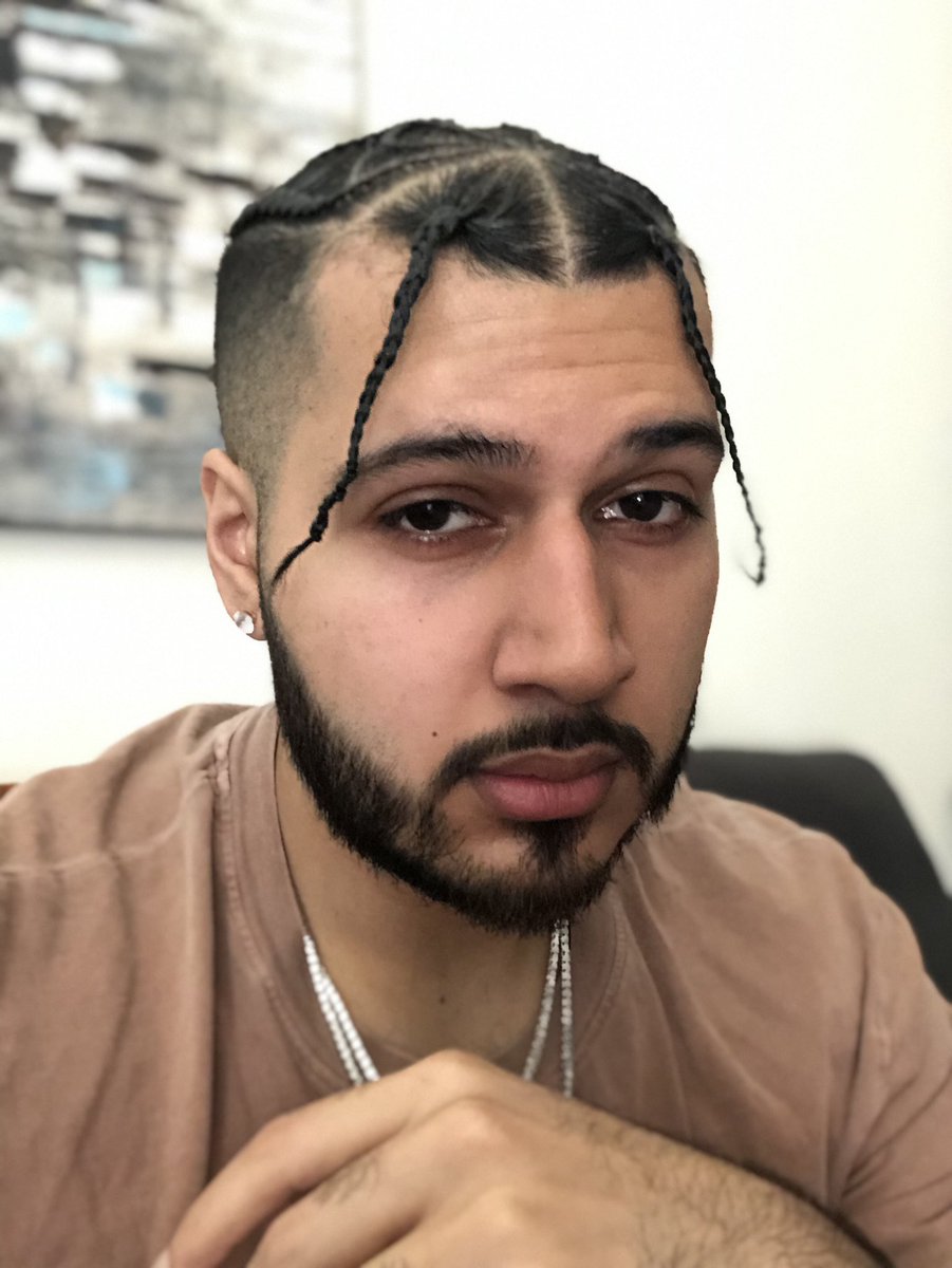 Marwan_Awan's tweet photo. I look tired but wassup https://t.co/OA9Q0y2HBD