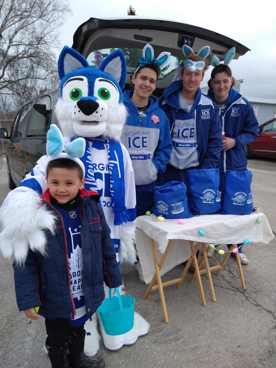 GeorginaIce's tweet image. Out in the community today supporting the Optimist Club of Keswick Easter event 🐰