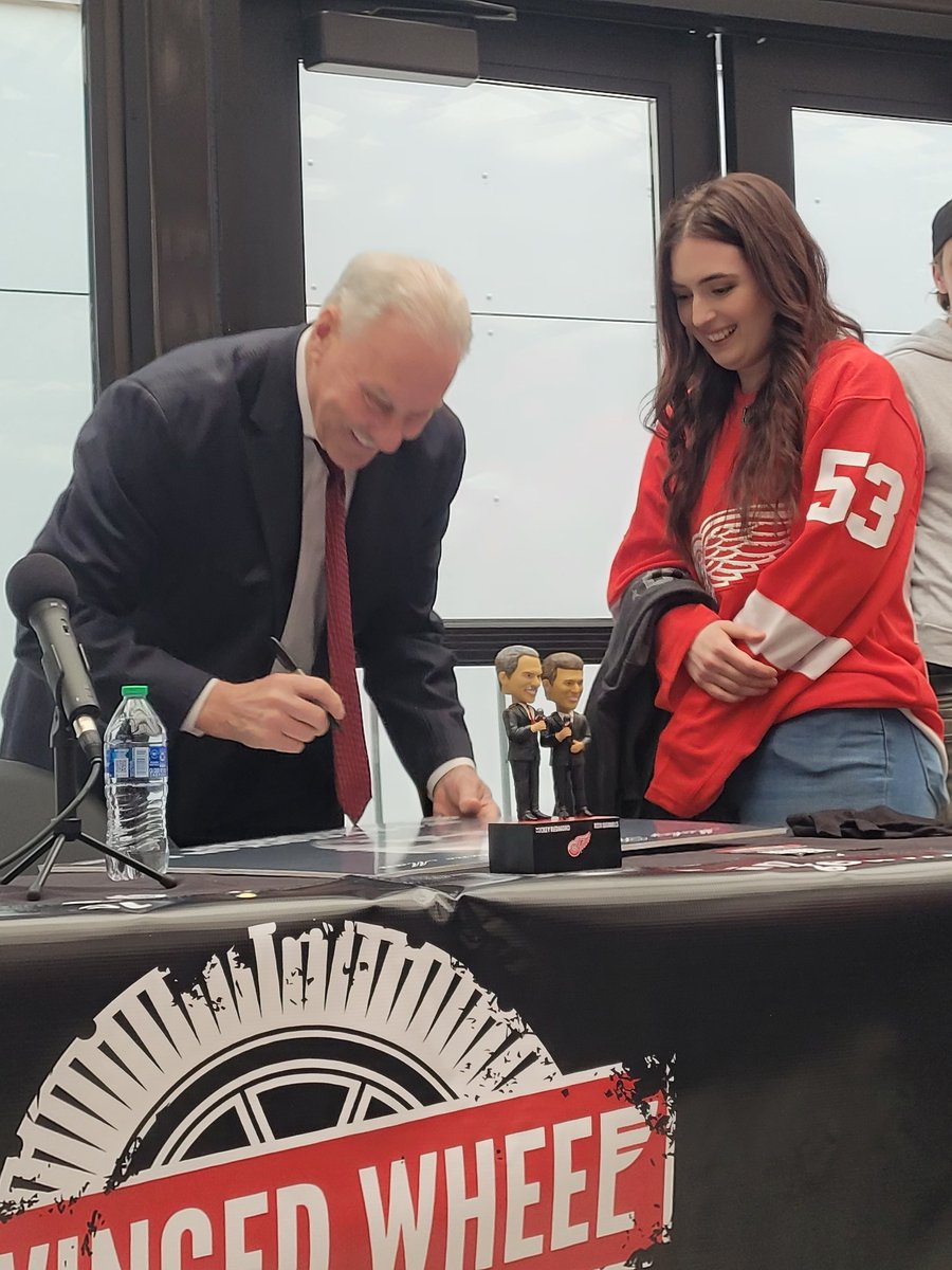 jenn1118_'s tweet photo. @Adri_Unsung My girl is out here making MEMORIES ๐ฅฐ๐ฅฐ #UncleMick #WWP #LGRW https://t.co/SOavf68luV