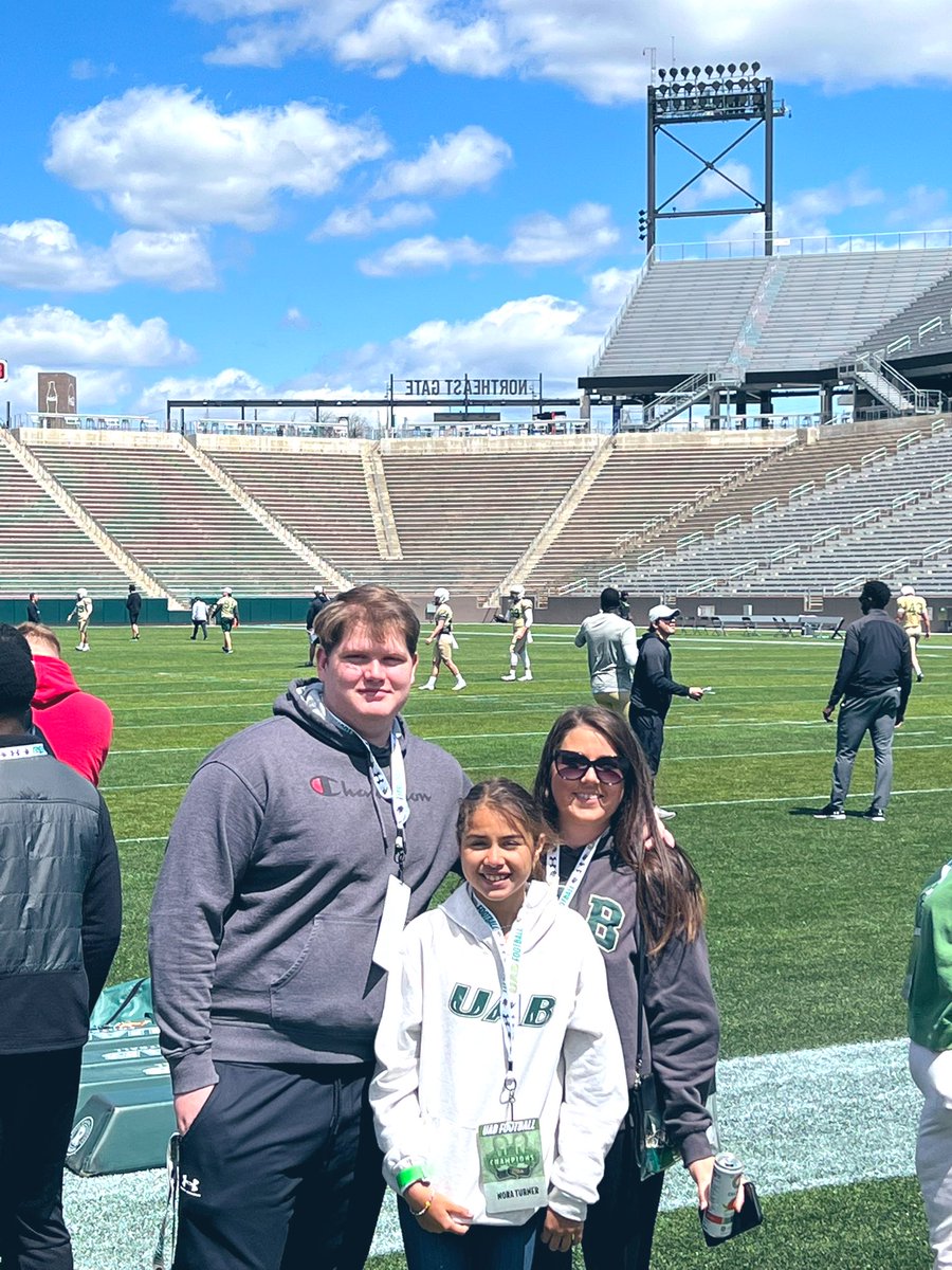 Grace Crawford tweet media