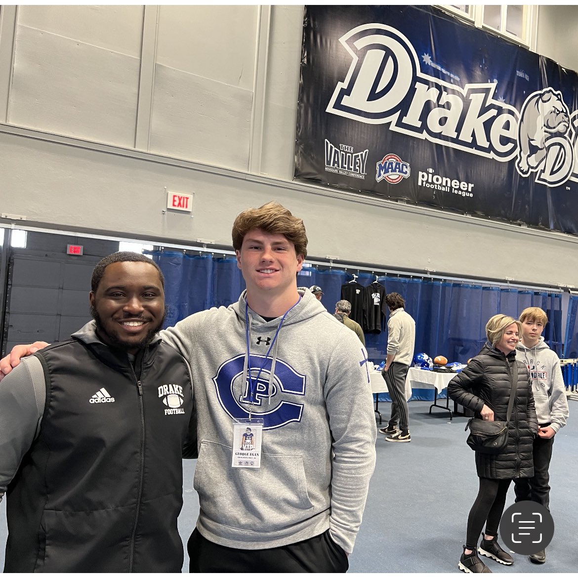 george_egan25's tweet photo. Had a great time at Drake university today watching practice and seeing the campus. Thank you @2CoachG1 and @CoachBloss for an excellent visit. https://t.co/nIZshRB7d9
