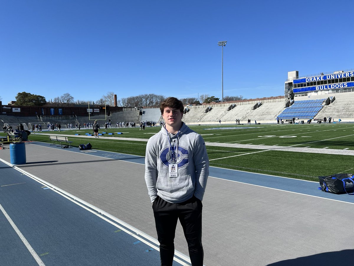 george_egan25's tweet photo. Had a great time at Drake university today watching practice and seeing the campus. Thank you @2CoachG1 and @CoachBloss for an excellent visit. https://t.co/nIZshRB7d9