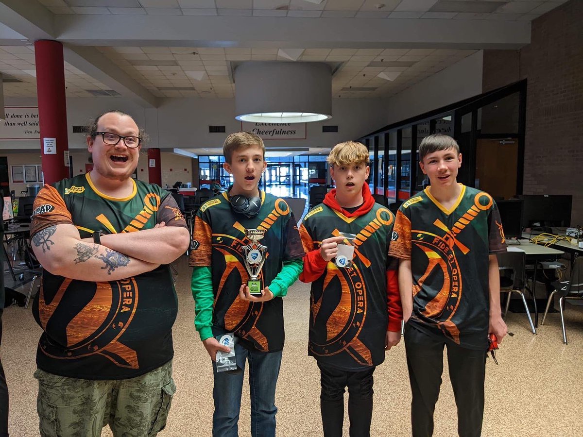 LawtonMMS's tweet photo. ACHIEVEMENTS UNLOCKED: STATE CHAMPION AND STATE RUNNER-UP
MMS eSports claimed the middle school State Champion title in Super Smash Bros. Ultimate and State Runner-Up in Rocket League today in Broken Arrow! #WeAreLPS #OklaEd #HomeoftheScots #MMSeSports #LPSeSportd https://t.co/p7Z6e4UpKg