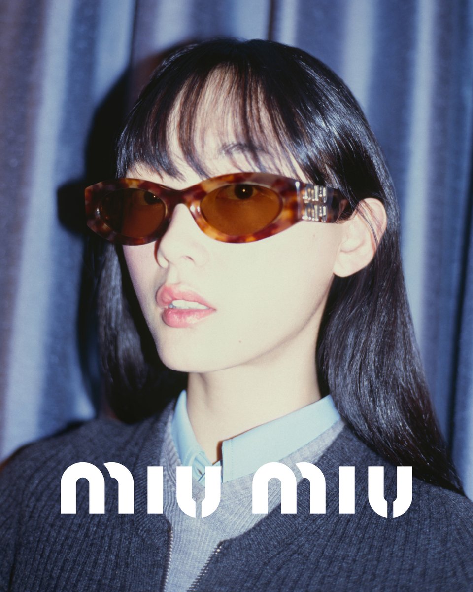 MIUMIUofficial's tweet photo. Shades of subversion. Lee You-mi, captured by Tyrone Lebon, for the #MiuMiuSS22 campaign.

Creative direction by Lina Kutsovskaya of BeGood Studios
Styled by Lotta Volkova
Discover more at https://t.co/tEFqeZldLT 

#MiuMiu
#MiucciaPrada https://t.co/PdWcGtODSg