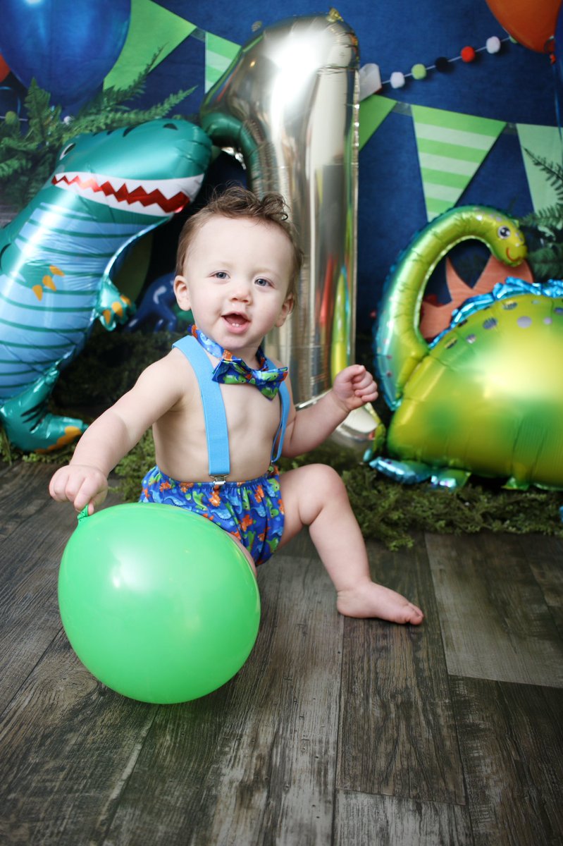 jaleighhhh's tweet photo. itโs been awhile and nobody will prolly see this, but my baby is ONE today โฅ๏ธ๐ #firstbday #one #babyboy https://t.co/Cx99p5AqsC