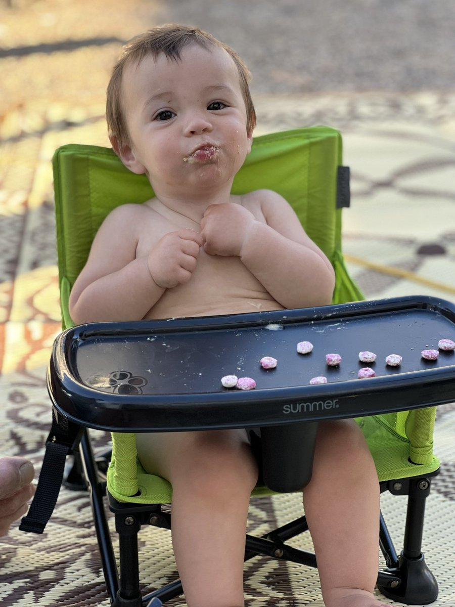 kaylababby's tweet photo. Tan loves the river 😍🦆🌊 https://t.co/baaGpuvyjd