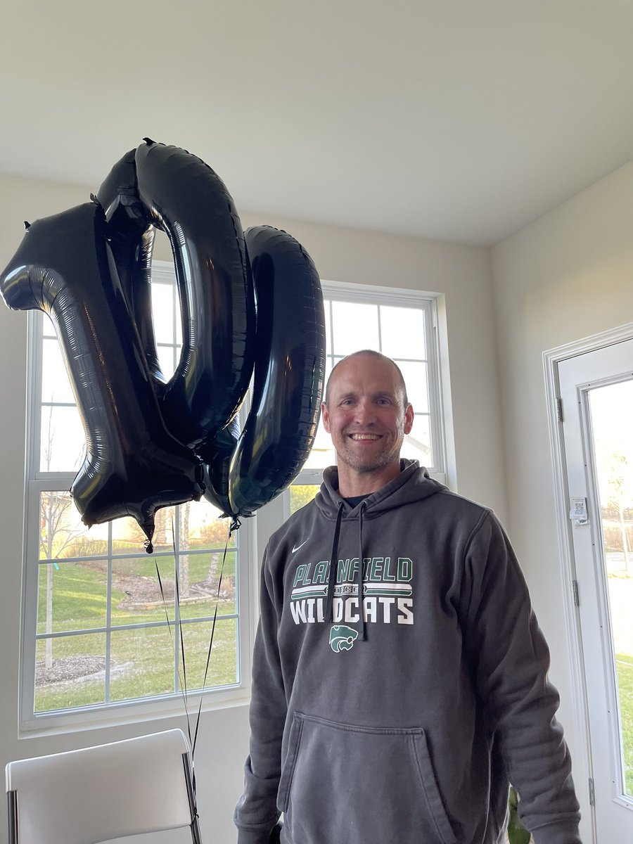 DemitraSchoen's tweet photo. SOOO proud of my hubby Coach Schoen for getting his 100th win today for @PHS_WildcatsGS at the #BodyArmorSeries 💪🏼🐾💚#catsup https://t.co/KYlzwVhTbW