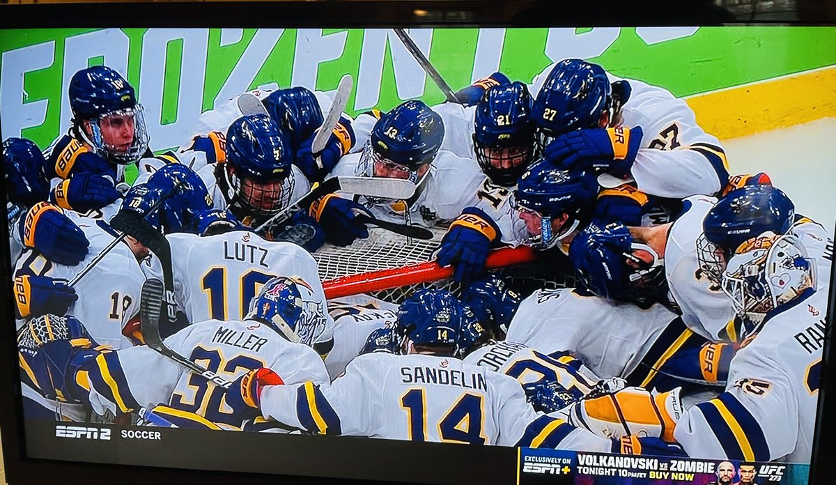 jimpringnitz's tweet photo. Go Mavs! #Mavfam #frozenfour https://t.co/A7M0VS7kix