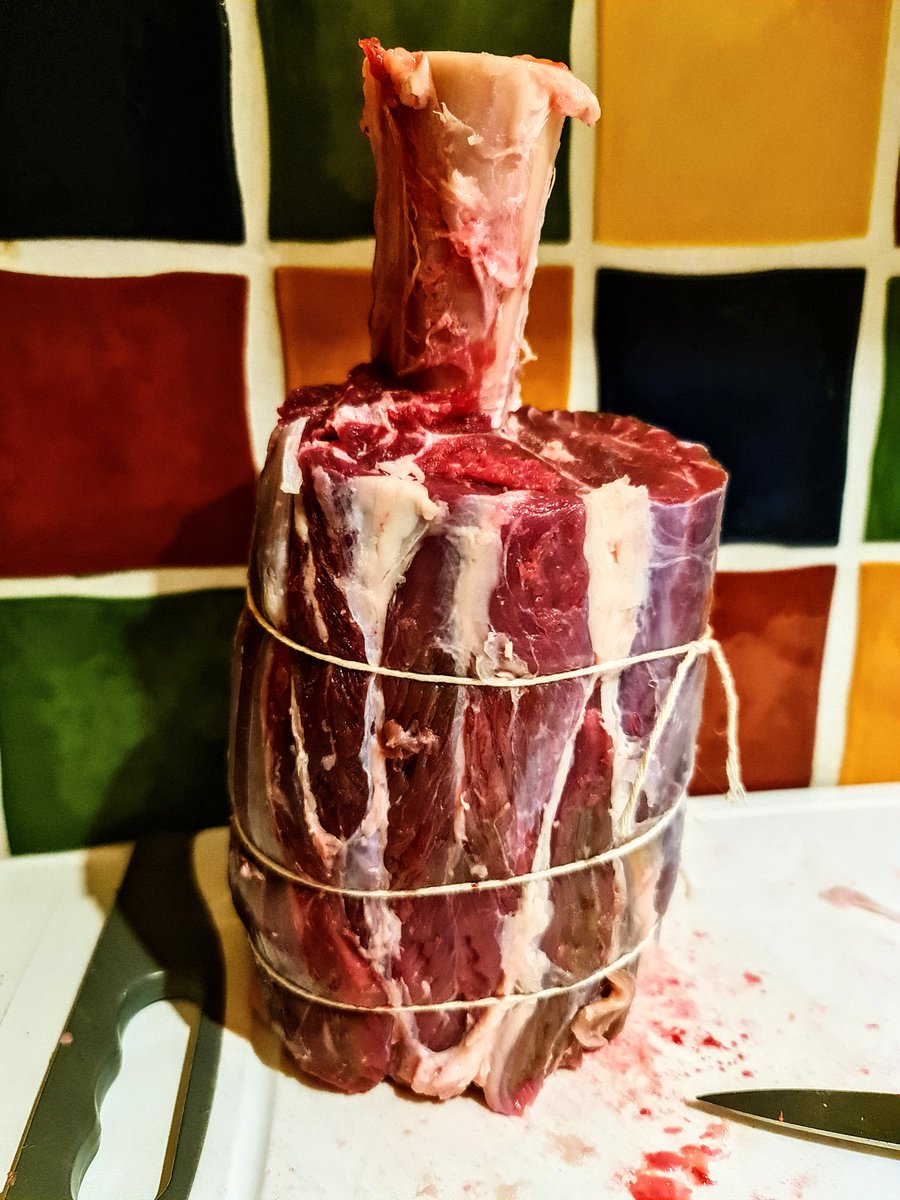 OZZY_GiRL_'s tweet photo. Sunday BBQ.
This meat hammer is about to go on the kettle grill. Just made stock with vegetables and the trimmings.
#meat #hammer #bbq #grill #grilled #foodie #cooking #meathammer https://t.co/EzyBgqKCi4
