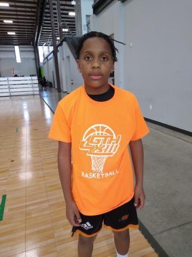 GymHoops's tweet photo. @GymHoops 12U with a good win vs a tough @TulsaHawks team on Tulsa! Chance led all scorers with 30 points in game 1 of pool play. @2027_Coach @madehoops @CP3NMSC @JLEnterprises #gthfam #letenknow #squeezeteam https://t.co/8ZJtxoU1wn