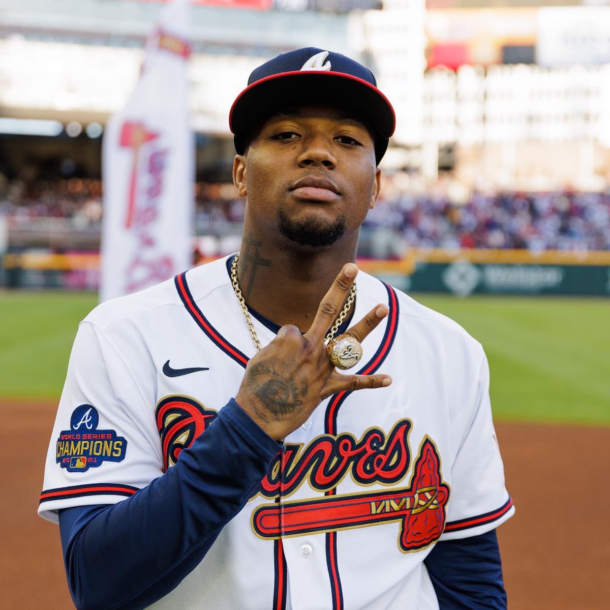 Braves's tweet photo. Rings for the kings.

#ForTheA https://t.co/SGIl5gRSlR