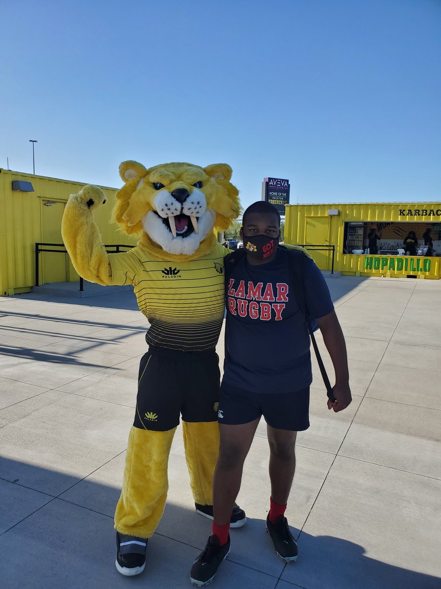MrsTerri02's tweet photo. 1st sabercats game. @DevinMoultry https://t.co/N392PHKJlw