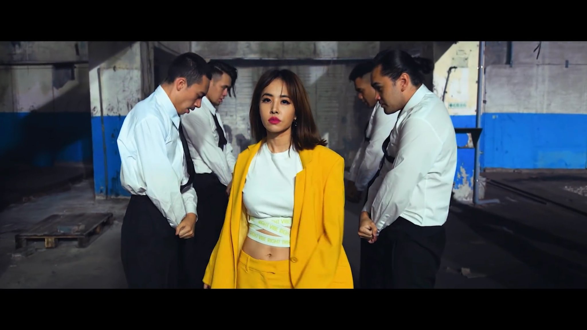 Happy birthday mother jolin tsai   