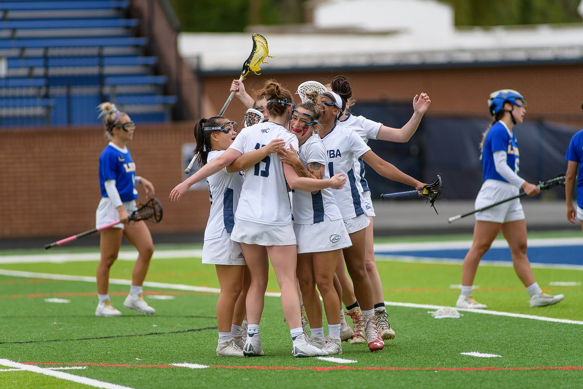fnd_photo's tweet photo. After being down for the week with a stomach bug, watched my cousin officiate some college lacrosse. First time shooting lacrosse.  @catwlax https://t.co/w1dThs4Tly