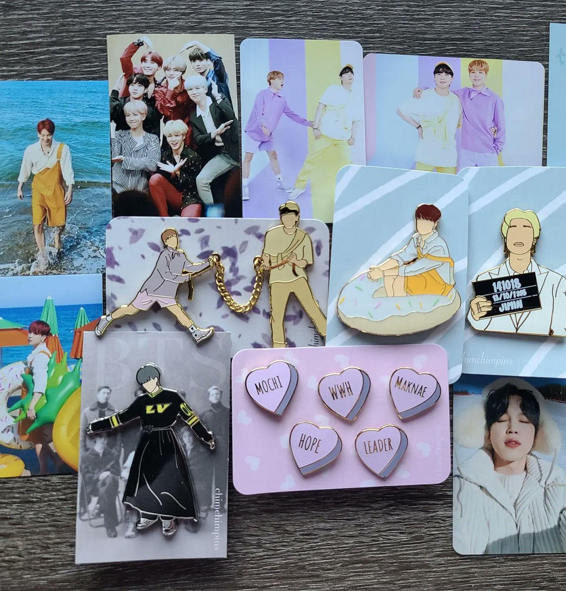 BTSArmyhuimang's tweet photo. Look at the amazing pin mail I got today! I put the pin makers in the order they appear in the pictures. Go check them out! @t_goldensisters @NJJKPINS @sarangtae_pins @CheriePop @chimchimpins https://t.co/x1UBdERQKr