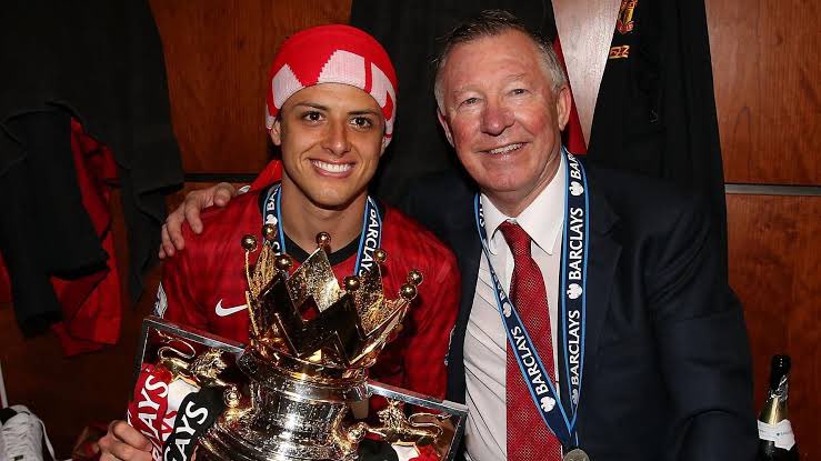 MiguelFloresPin's tweet photo. No comparen a Javier Hernández con Raúl Jiménez, por favor. https://t.co/n0cEJV3CXa