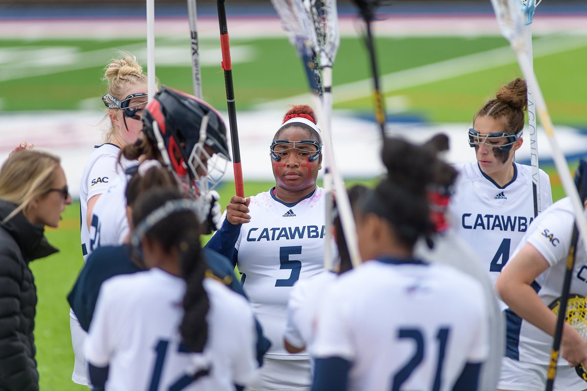 fnd_photo's tweet photo. After being down for the week with a stomach bug, watched my cousin officiate some college lacrosse. First time shooting lacrosse.  @catwlax https://t.co/zvdRKi1dSq