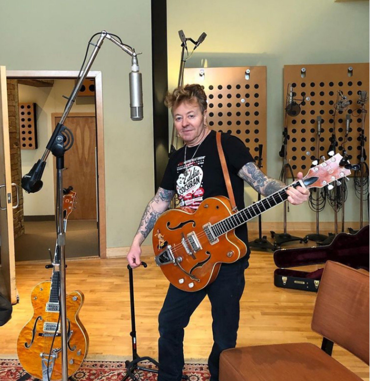 Happy 63 birthday to the amazing Stray Cats vocalist and guitarist Brian Setzer! 