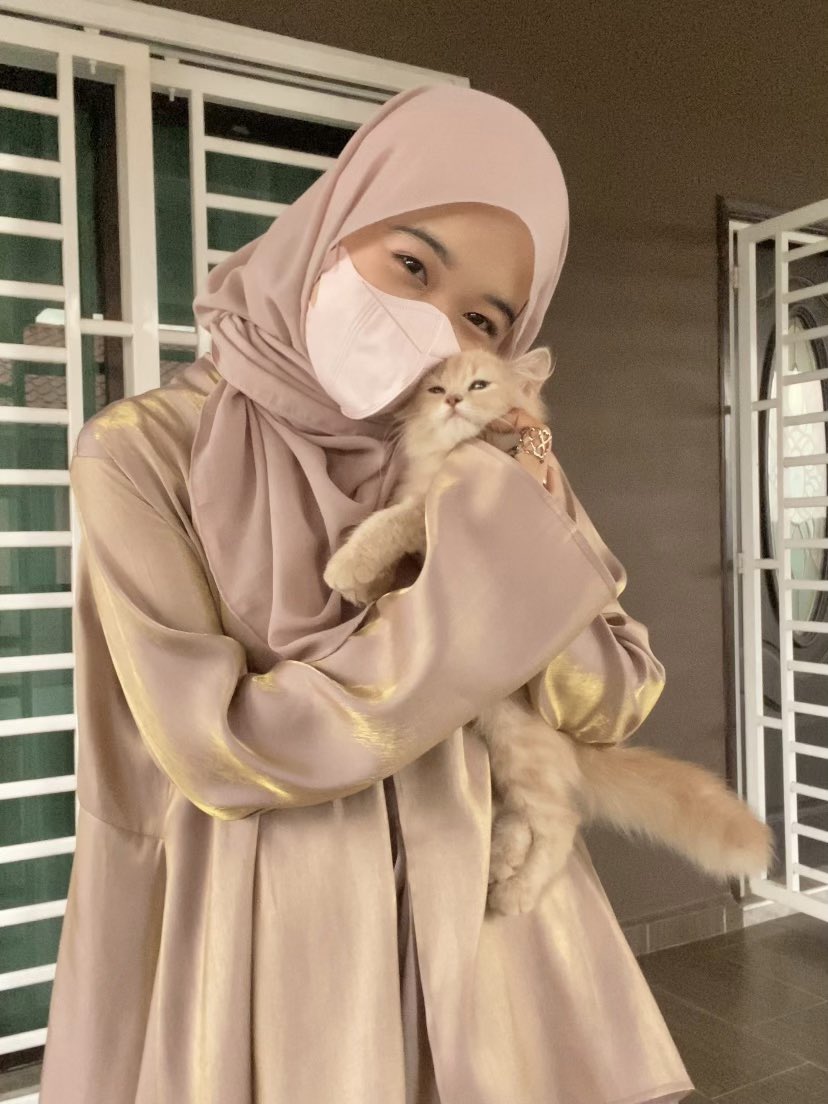 nahlahrsl's tweet photo. so precious might stir fry them for iftar https://t.co/nwABUcNLdp