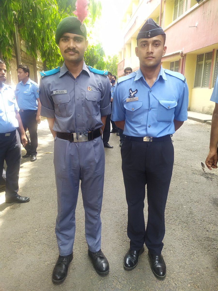 Manish133496's tweet photo. We cadet the 1BAS NCC , PATNA got a chance to know the glorious histry of #indianairforce  and also got chance to handle the aeroplane on stimulator.
#biharandjharkhand
#patnancc 
#airforce 
#1BASNCC https://t.co/ymUfLbdm1f