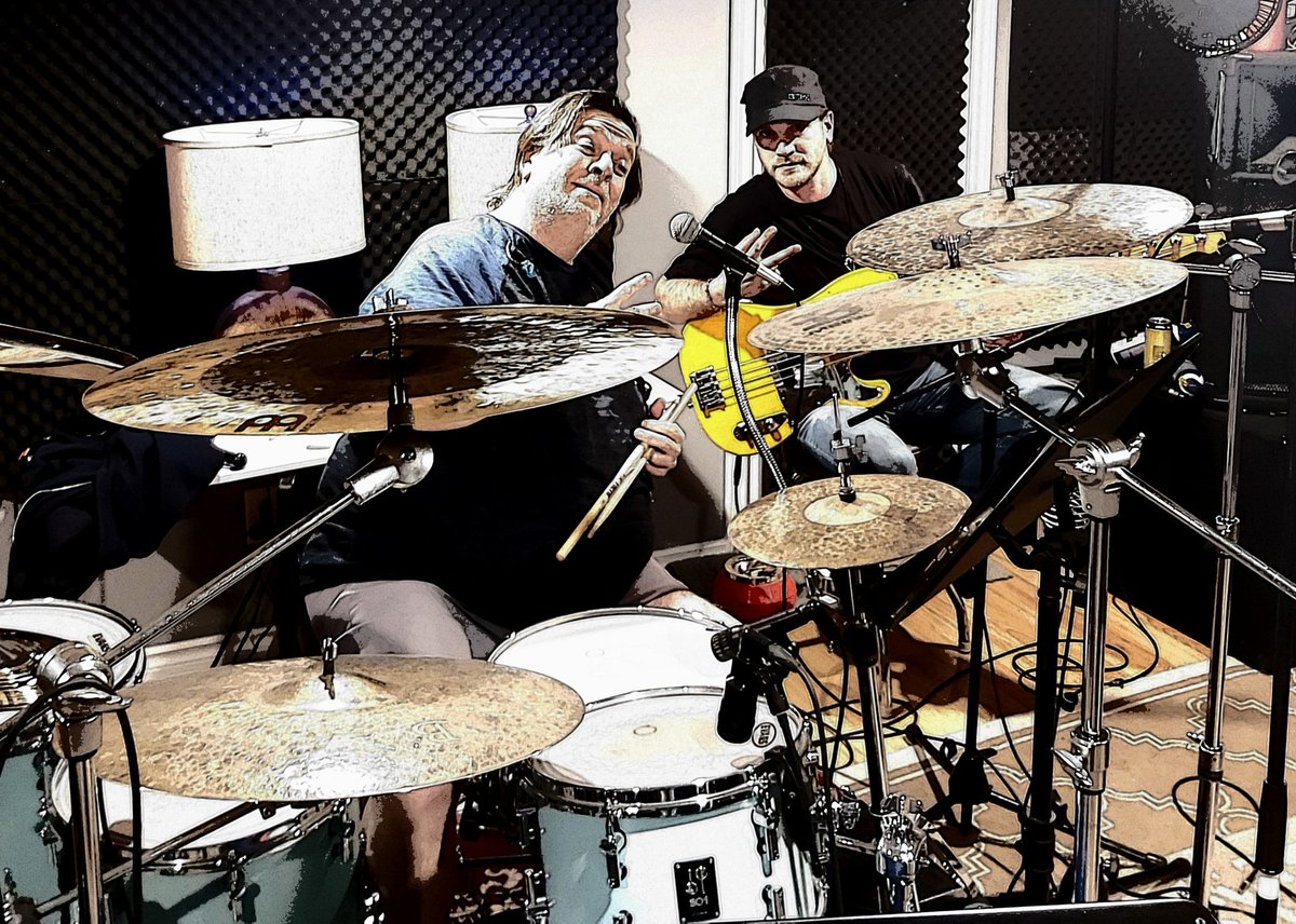 barcodetheband's tweet photo. One week to go! This time next Saturday, we'll be taking to the stage at Marvelous Lounge in @DowntownBrantfd, bringing you a slew of #brandnew songs! We've got a few year's worth of sociables to do, too. #picturedhere: Thursday's rehearsal. 📷 #cheers #123sociable #brantford https://t.co/TkENfSzgxH