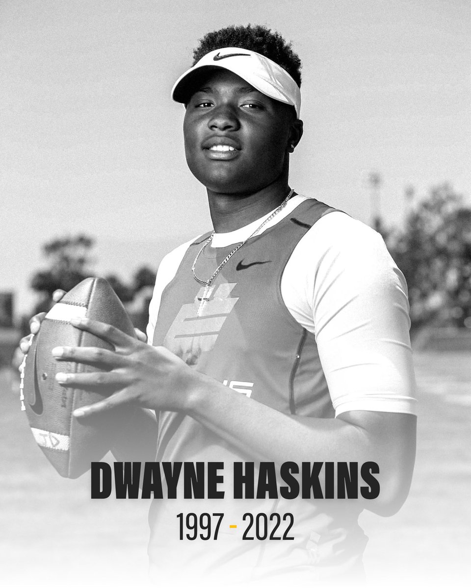 Elite11's tweet photo. Simba Forever. 🙏

We send our thoughts, prayers &amp; so much love out to Dwayne’s family and everyone who was lucky enough to have known the charismatic leader with that infectious smile. 💔 https://t.co/YsiSD0JHDP