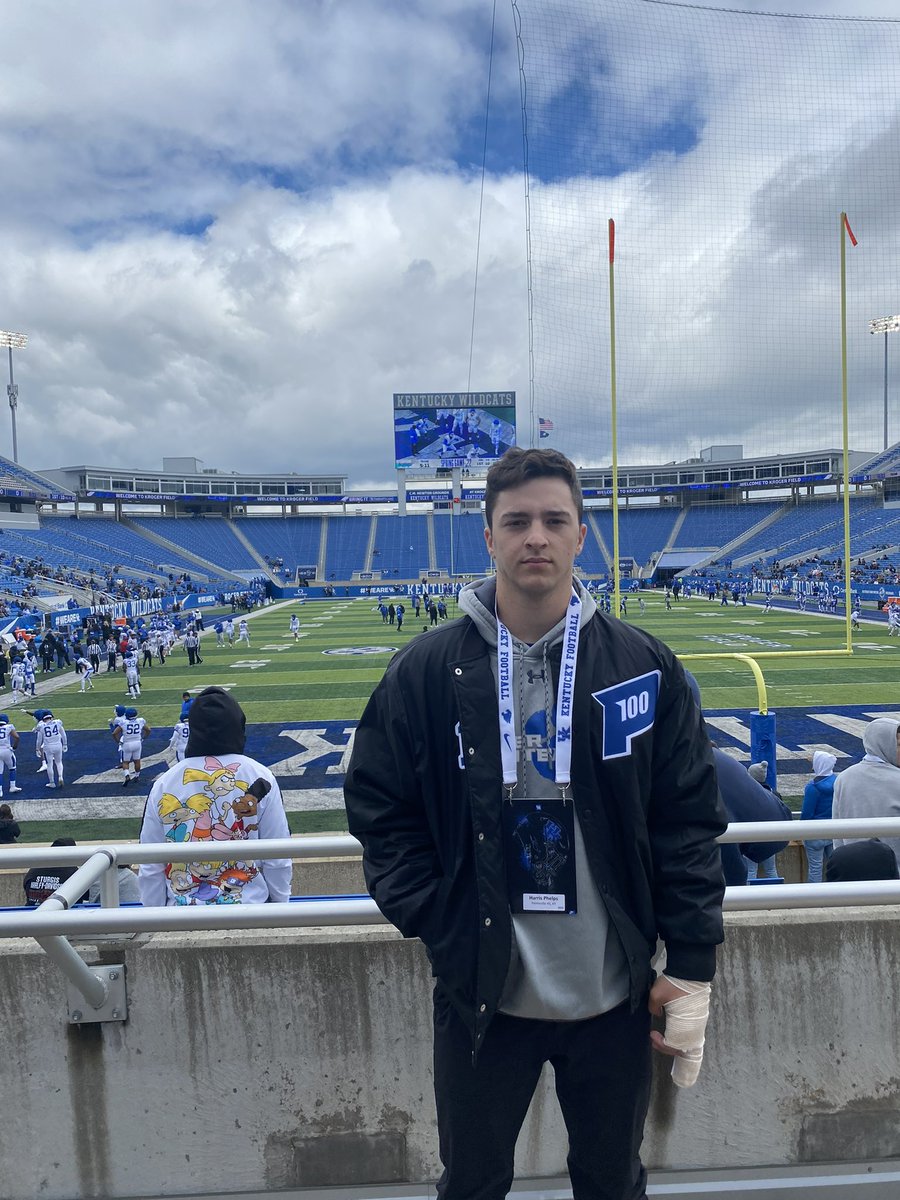 Had a good time <a href="/UKFootball/">Kentucky Football</a> Spring Game. Thanks for having me! <a href="/CoachPerry_UK/">Mark Perry</a>