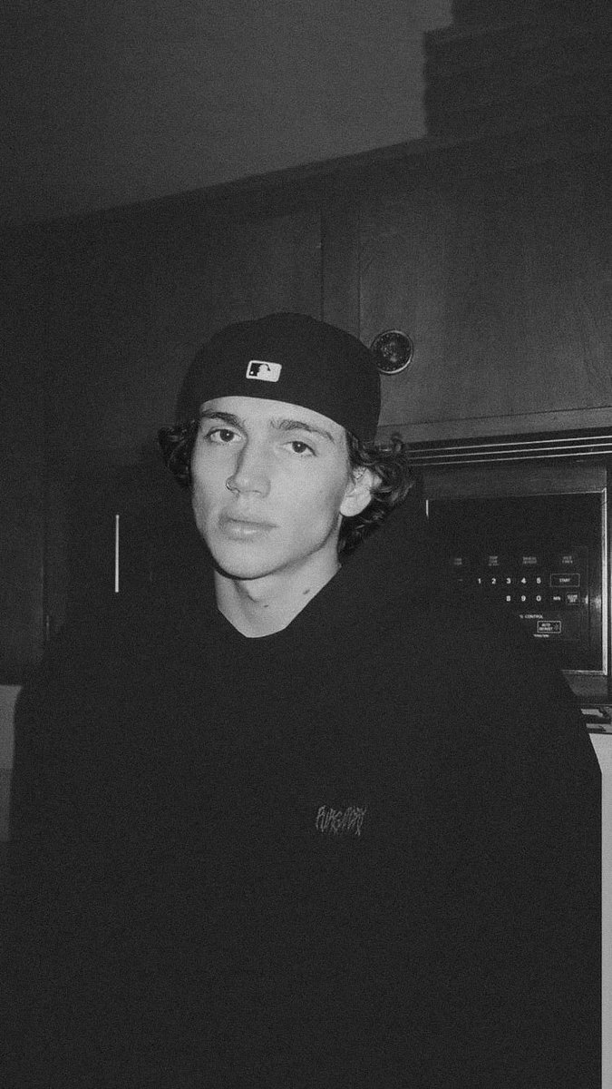 •••

 #𝘓𝘖𝘍𝘙𝘢𝘷𝘦𝘗𝘢𝘳𝘵𝘺