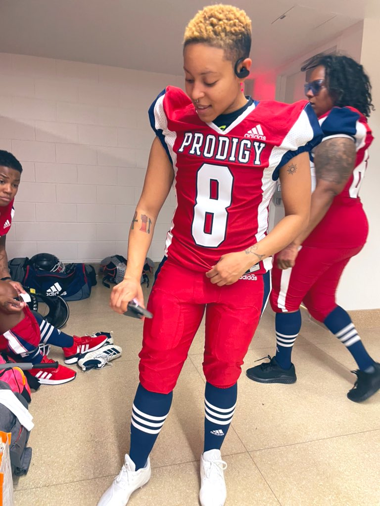 OctaviaViento's tweet image. Official team photo loading. 

We’re 2-0!! No team has scored against us so far. If you’re not watching the WNFC, you should tap in 😤
#Washingtonprodigy 

vyre.tv