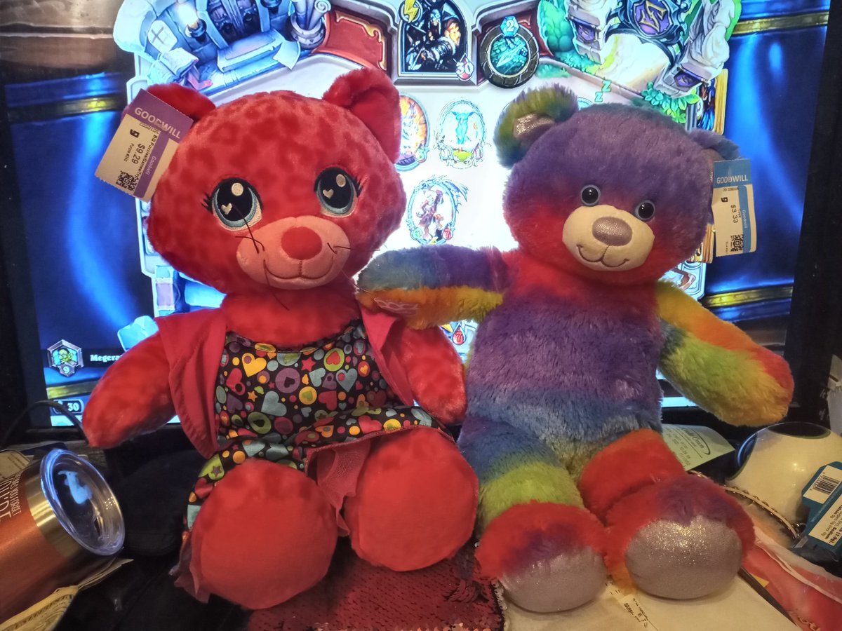 Megz2290's tweet photo. People may not know that I have a plushie obsession. I picked up these at my local Goodwill stores yesterday, both official Build A Bear. I paid $13 total, from BAB they would have costed roughly $70 after the accessories they came with and tax. #BuildABear #SavyShopper https://t.co/jvUs93xhXm