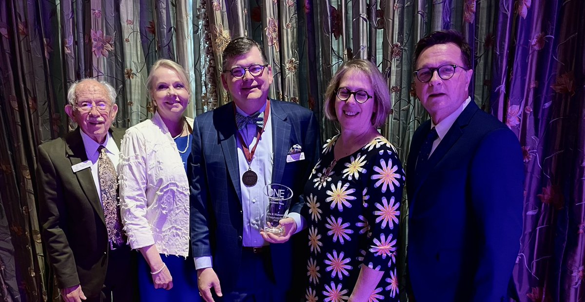 TulsaSymphony's tweet photo. What an honor to be named the Arts and Humanities winner at the #okcnpONEawards!

Congrats to our friends at the Discovery Lab for being named the Education winner and the winner of the J. Jerry Dickman Award for Excellence.

We are proud to be your Tulsa Symphony Orchestra! https://t.co/ZpmkkkAf39