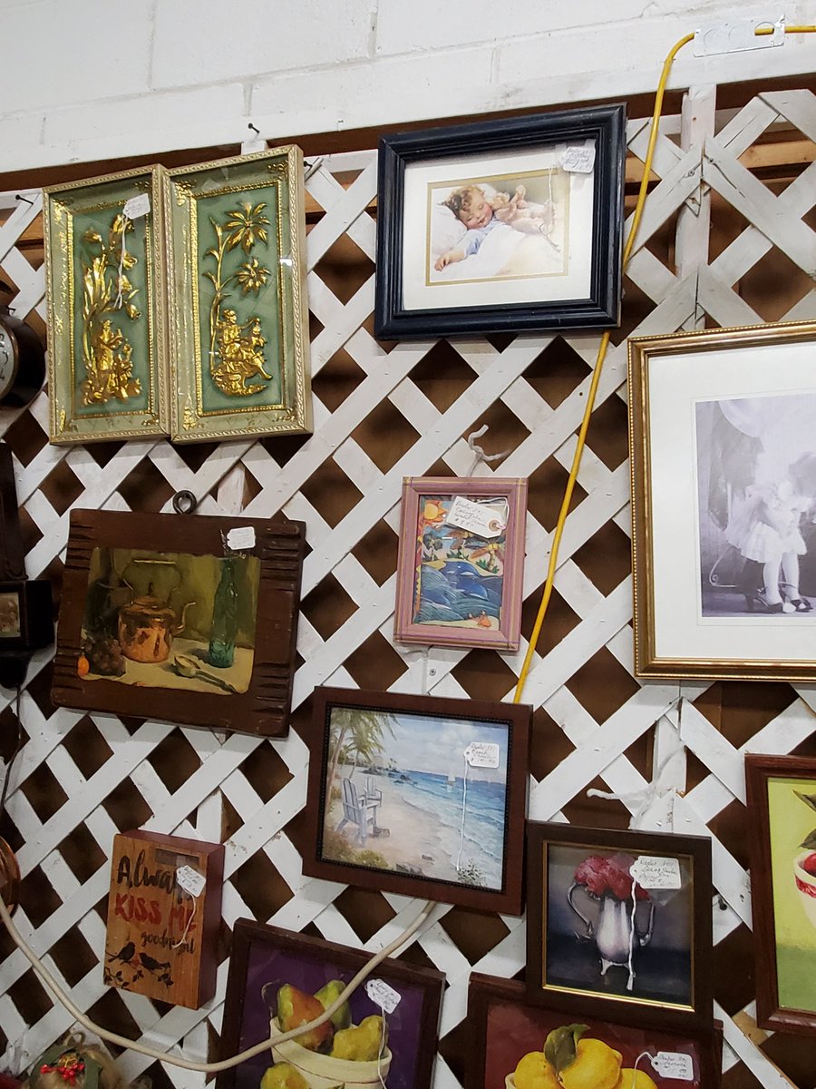 Juliermiles tweet media